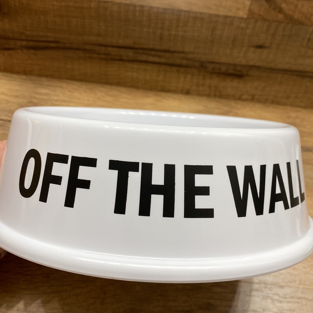 VANS PET BOWL BRAND ๐ฅ NEW - Picture 3 of 4